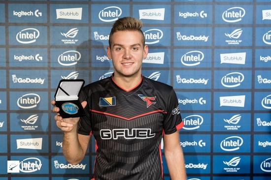 三是以赛带 三是以赛带